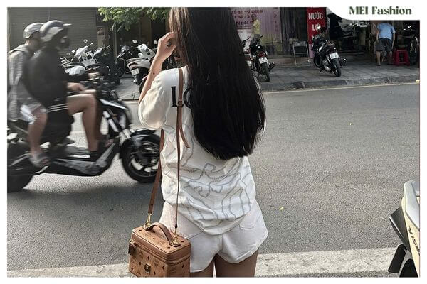 áo phông phối với quần cộc