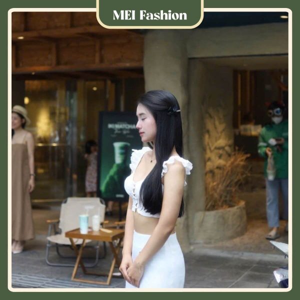 A01 5 Áo croptop ren tay bèo
